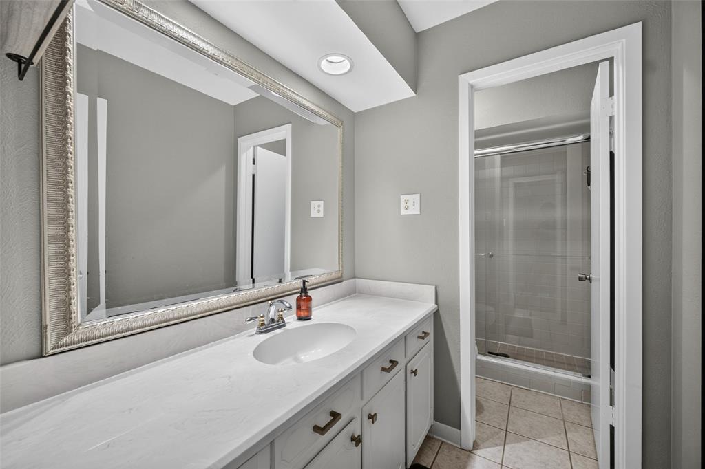 1619 University Drive Property Photo 25