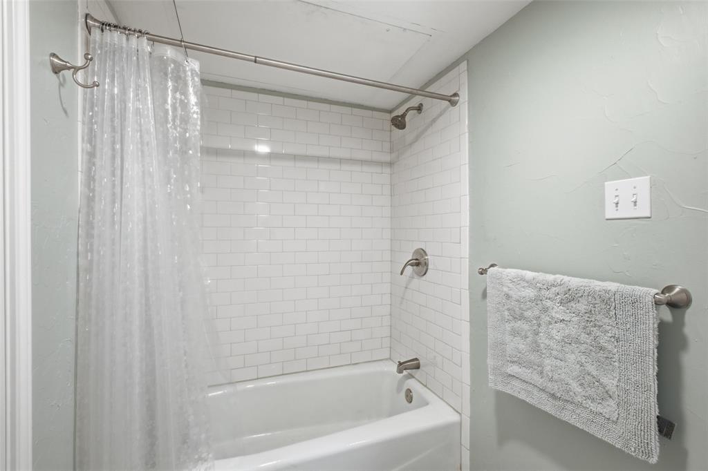 4040 Rive Lane Property Photo 22