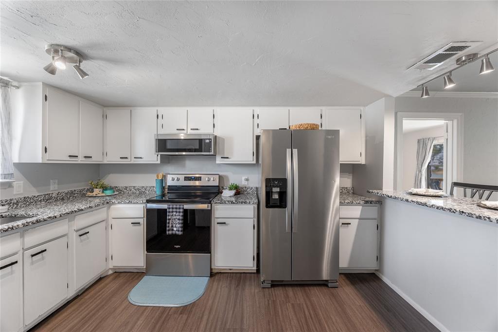108 Harbor Drive 204 Property Photo 1
