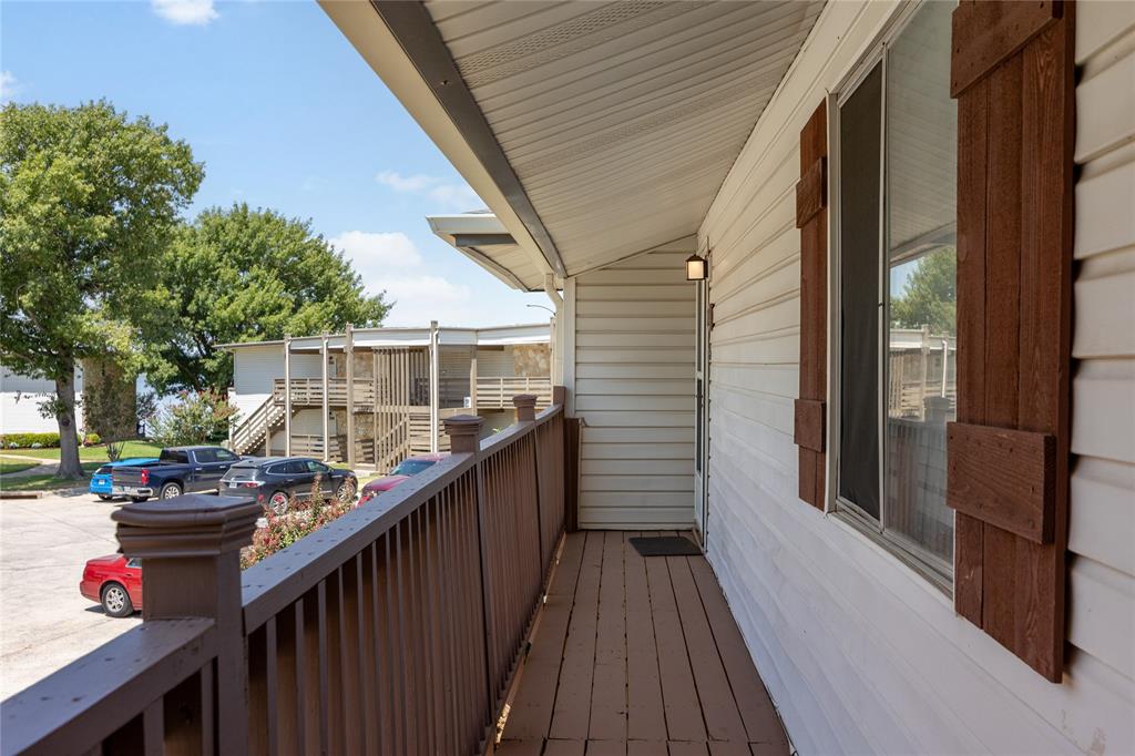 108 Harbor Drive 204 Property Photo 5