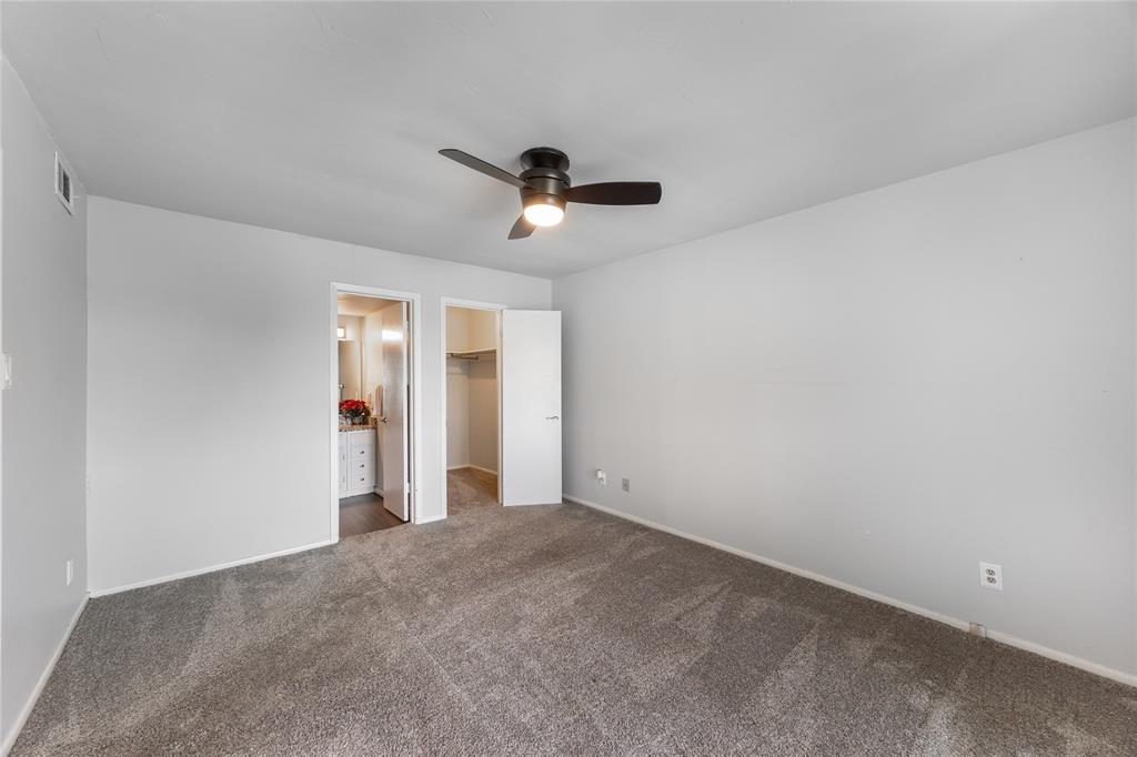 108 Harbor Drive 204 Property Photo 11
