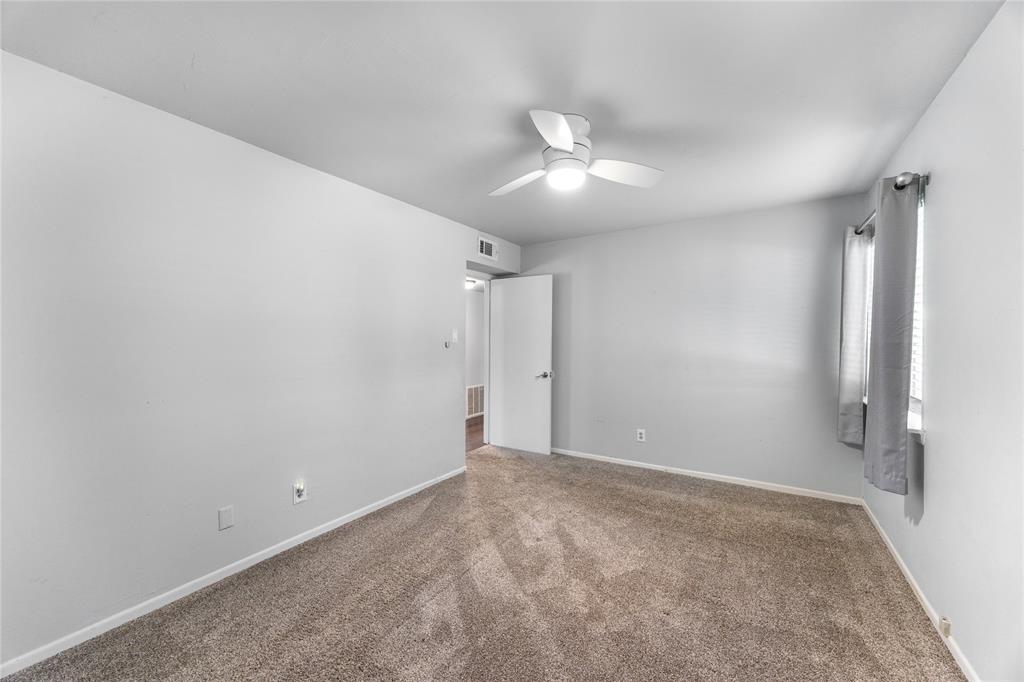 108 Harbor Drive 204 Property Photo 13