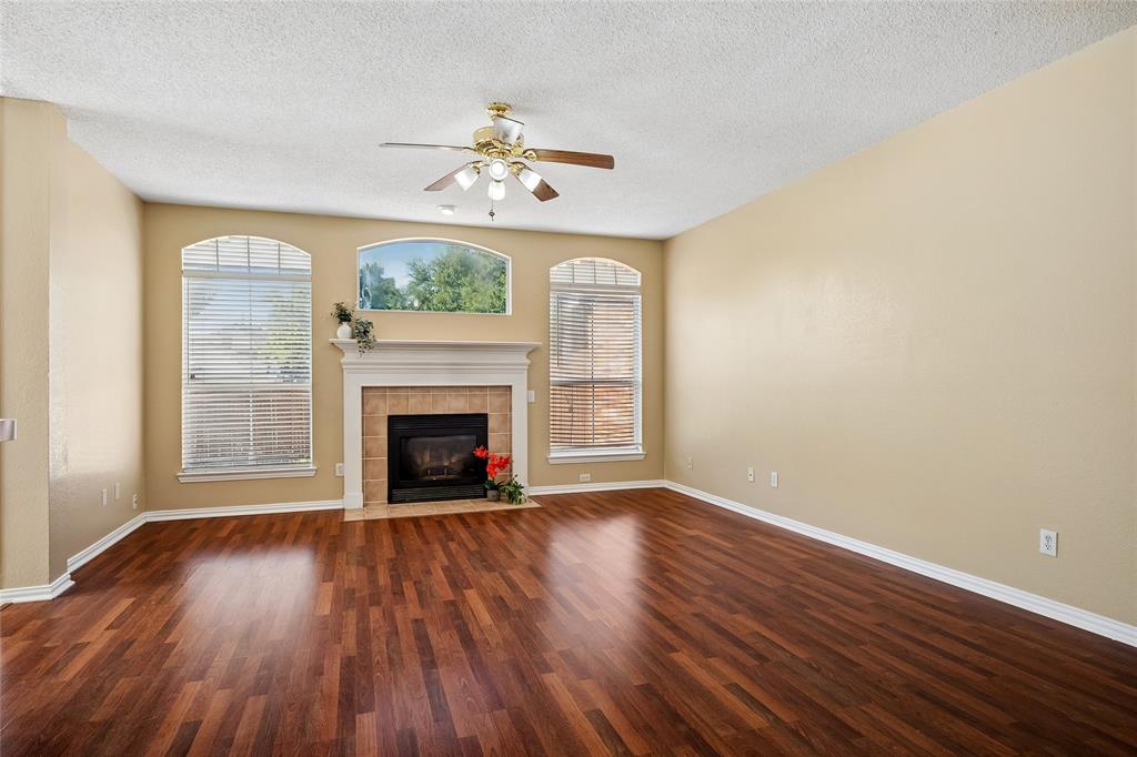 528 Blackfield Drive Property Photo 8