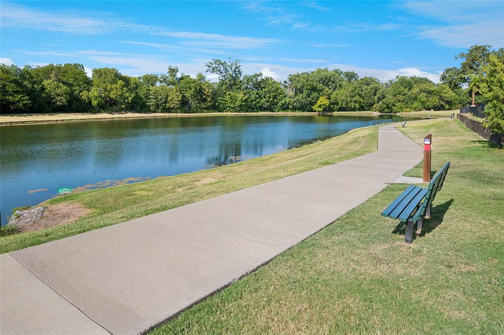 528 Blackfield Drive Property Photo 34