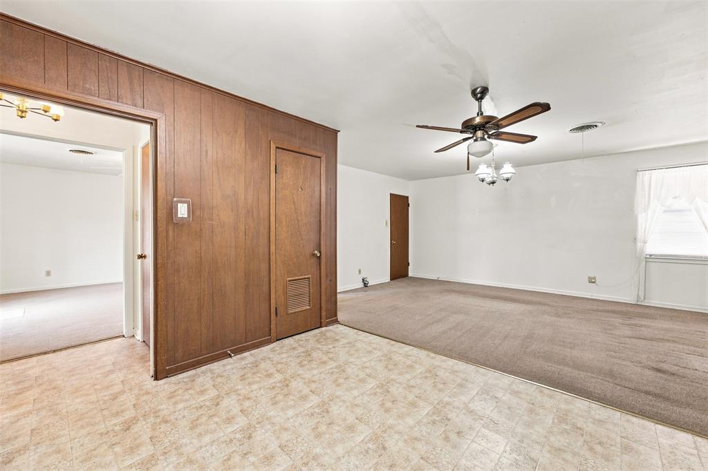 106 Royal Drive Property Photo 7