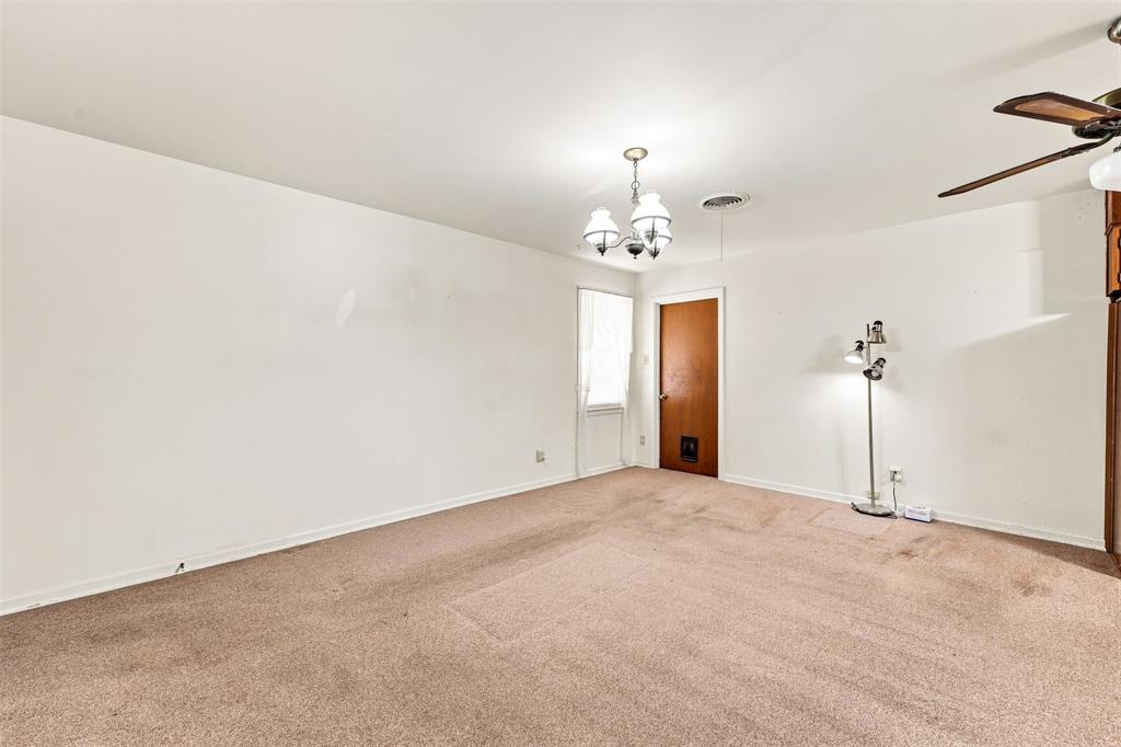 106 Royal Drive Property Photo 16