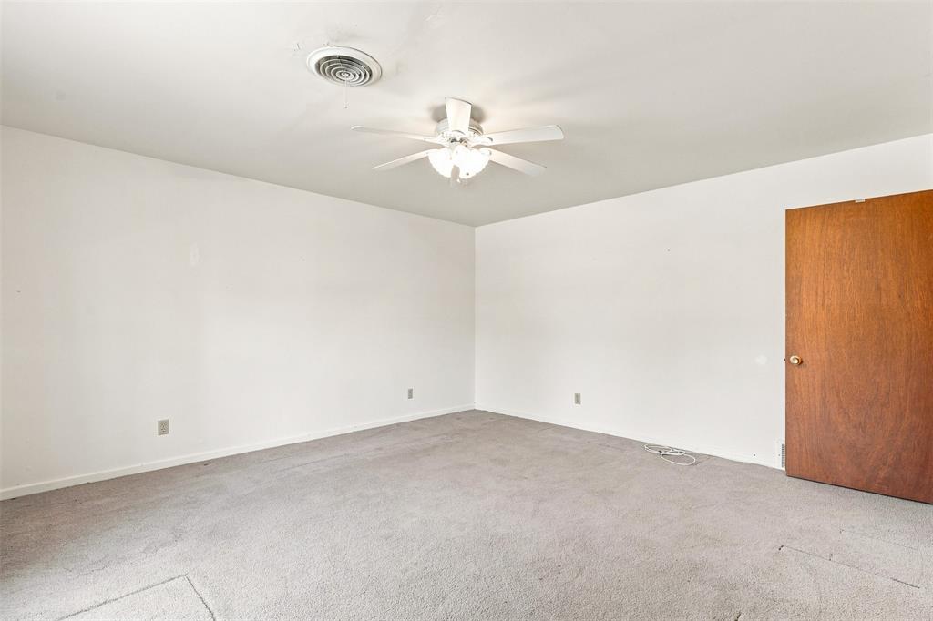 106 Royal Drive Property Photo 17
