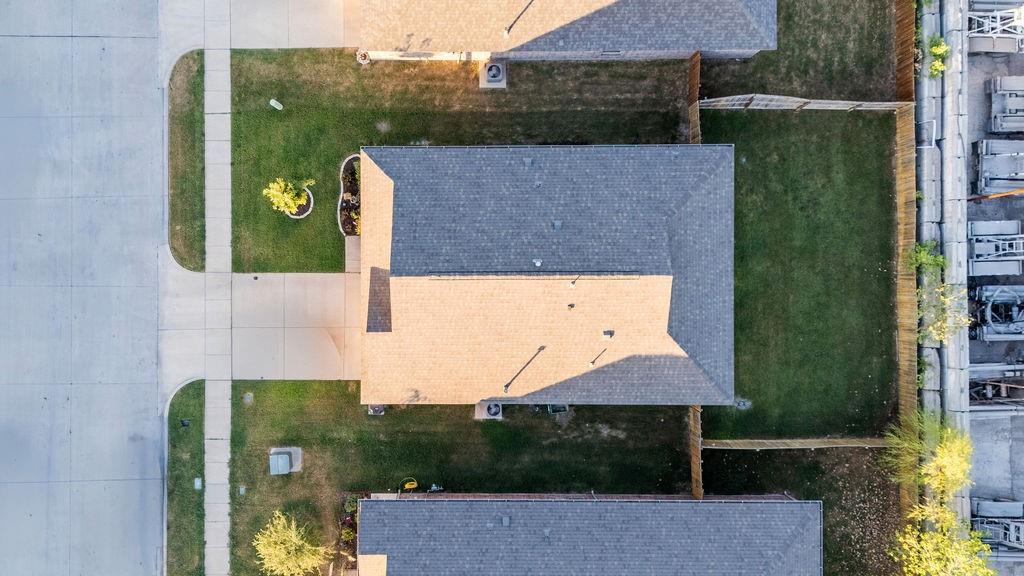 1048 Crestview Drive Property Photo 6