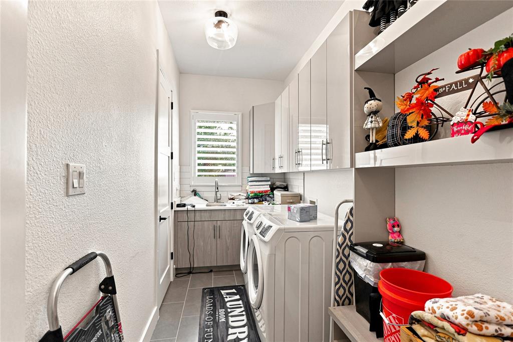 2080 Holt Way Property Photo 10