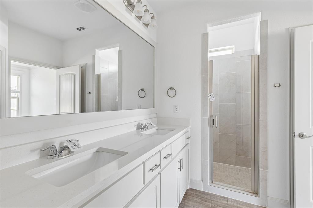 395 Waters Ridge Drive Property Photo 13