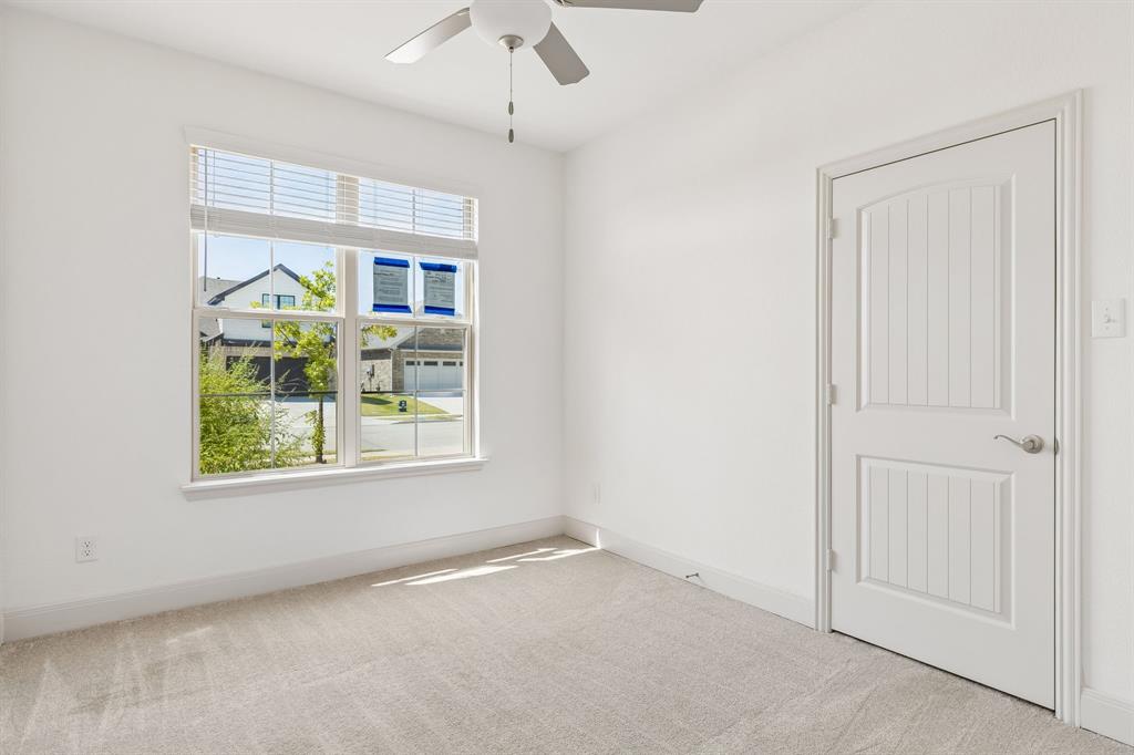 395 Waters Ridge Drive Property Photo 19