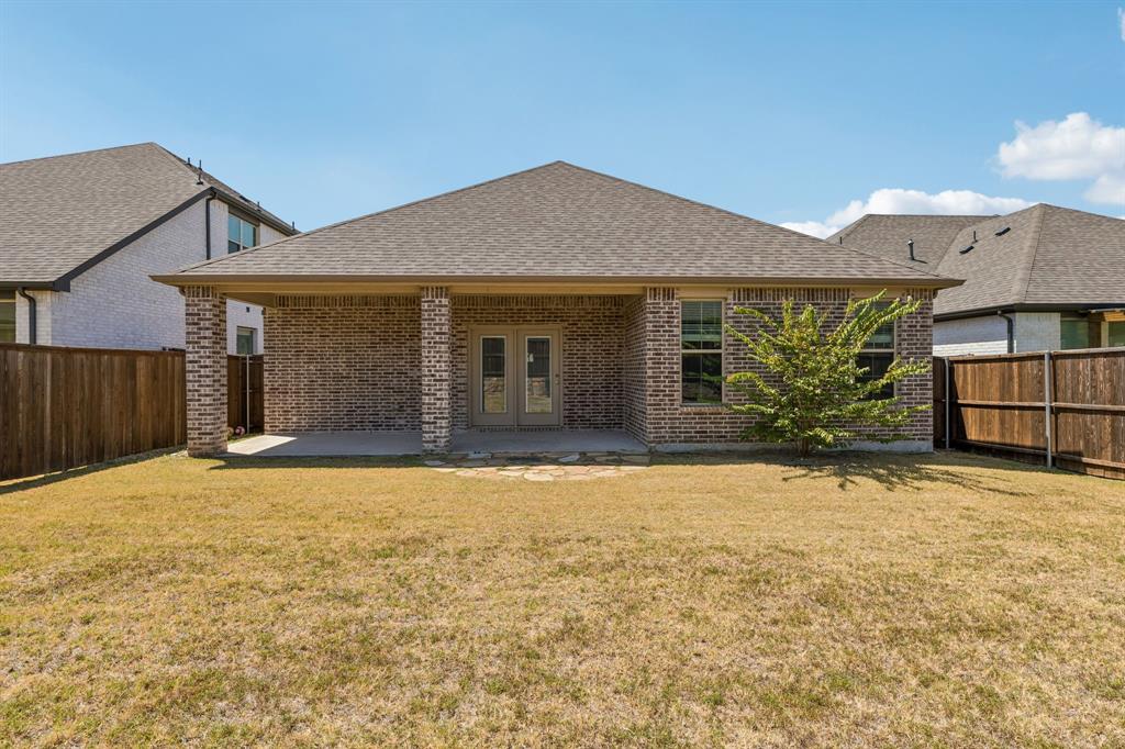 395 Waters Ridge Drive Property Photo 23