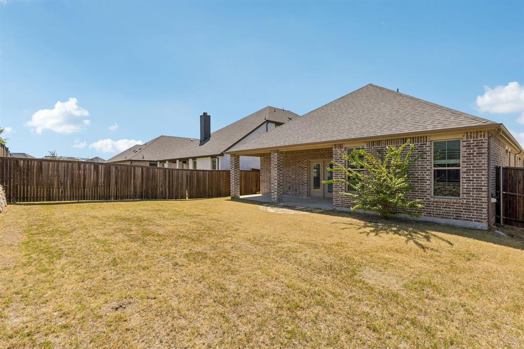 395 Waters Ridge Drive Property Photo 25
