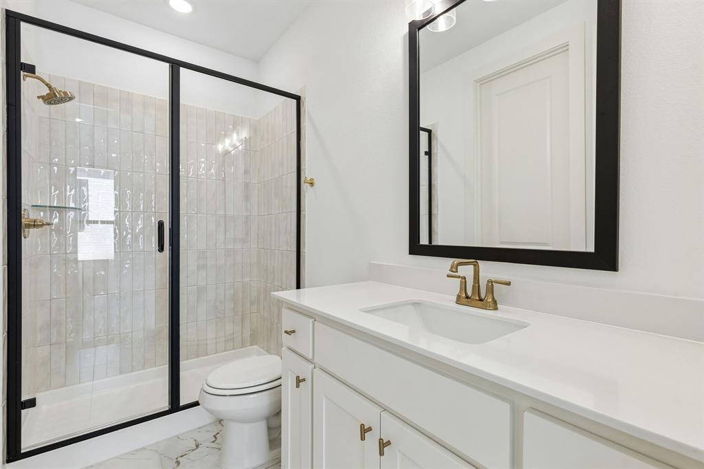 1820 Vetiver Glow Drive Property Photo 17