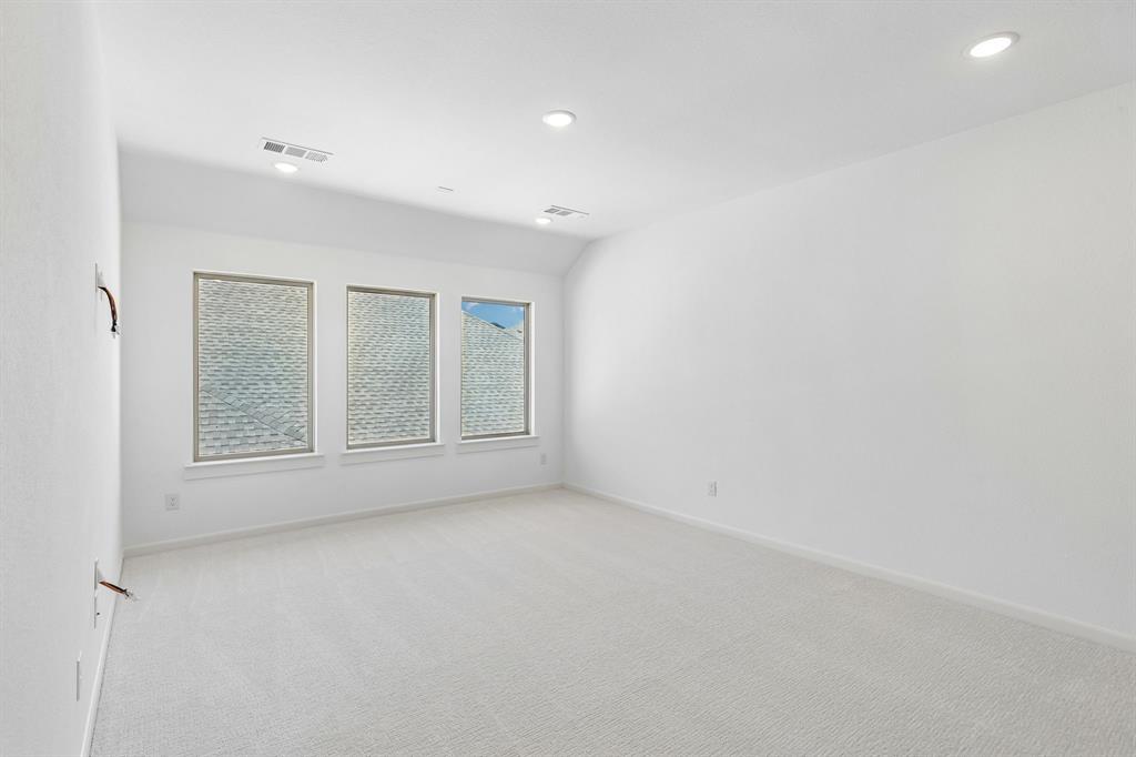 1820 Vetiver Glow Drive Property Photo 18