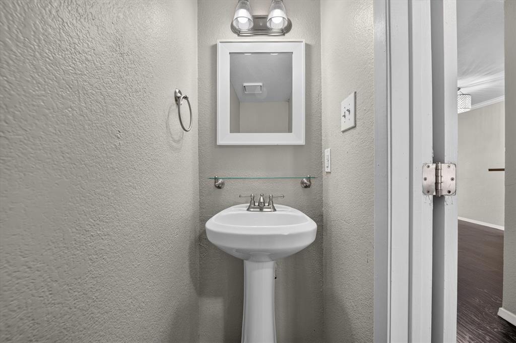 43 Abbey Road Property Photo 30