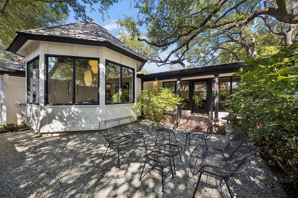 5343 Southern Avenue Property Photo 3