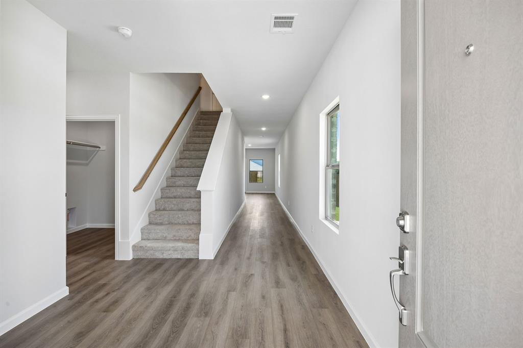 1223 Briar Street Property Photo 2