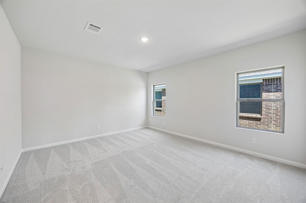 1223 Briar Street Property Photo 11
