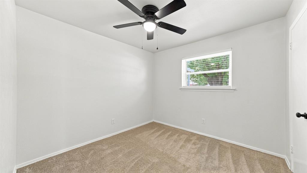 744 Windsor Drive Property Photo 17