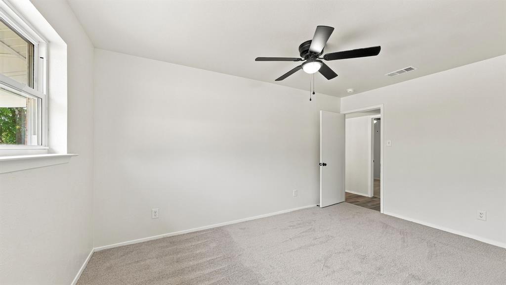 744 Windsor Drive Property Photo 21