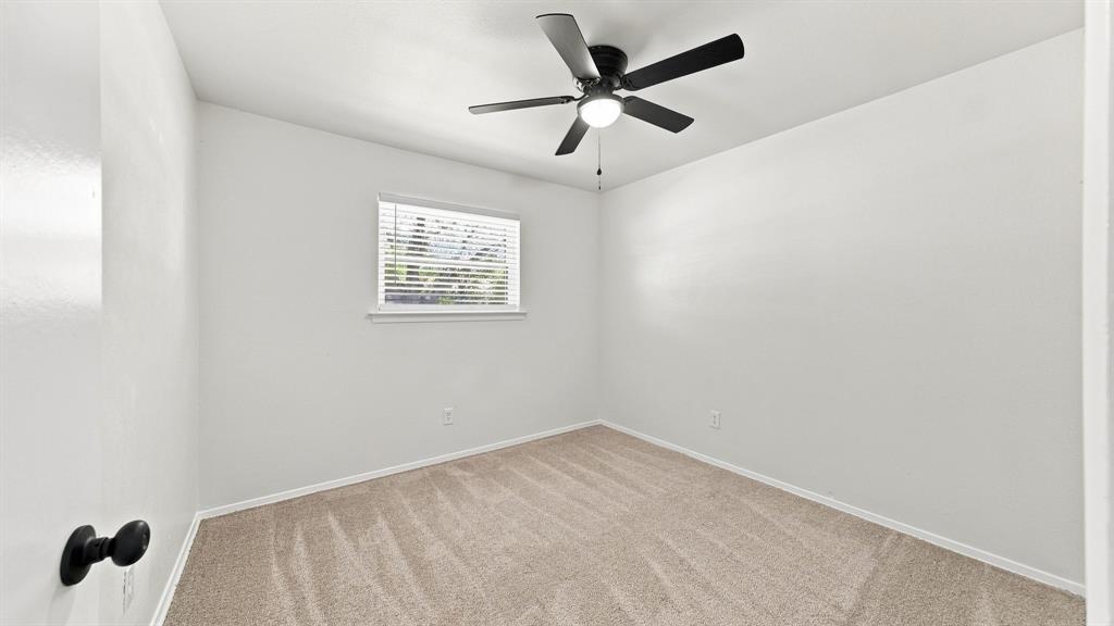 744 Windsor Drive Property Photo 23