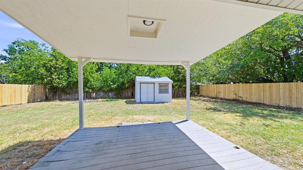 744 Windsor Drive Property Photo 25