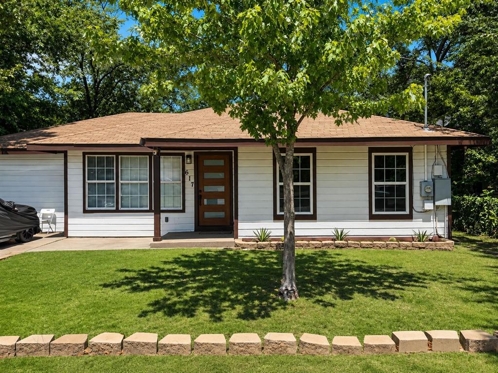 617 Mccubbin Street Property Photo 1