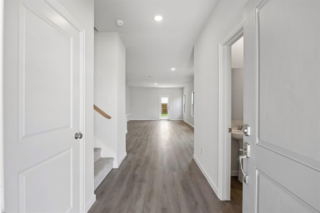 1207 Briar Street Property Photo 2