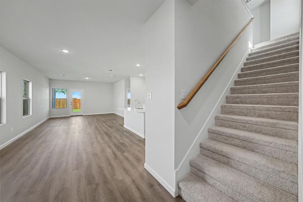 1207 Briar Street Property Photo 3