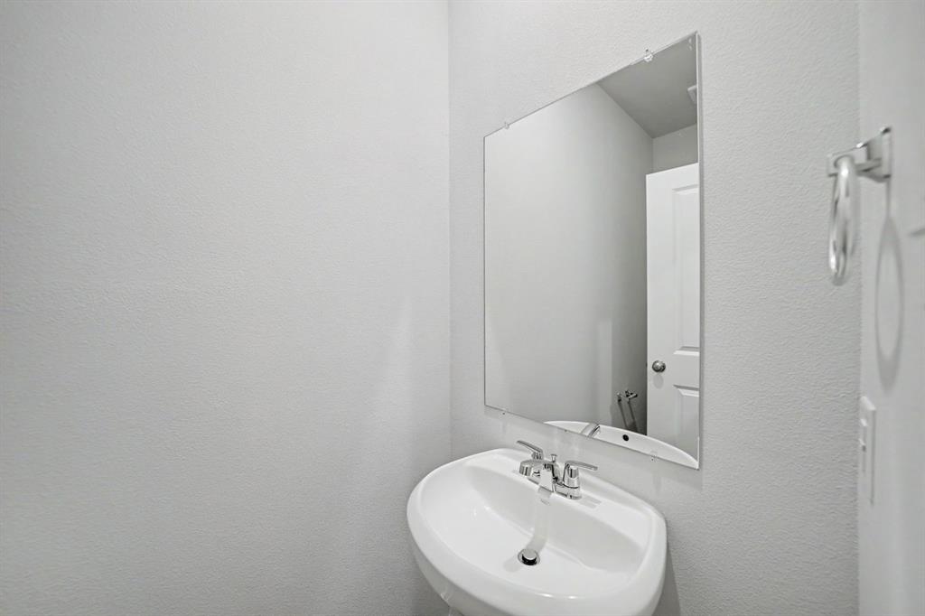 1207 Briar Street Property Photo 10
