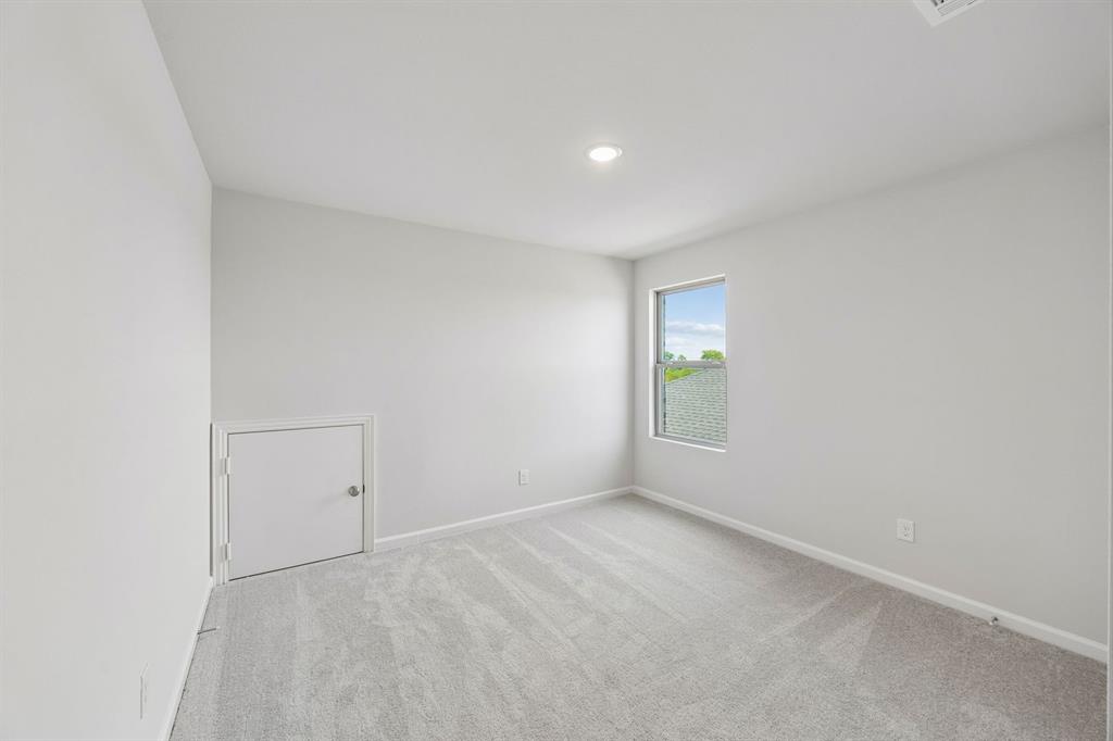 1207 Briar Street Property Photo 22
