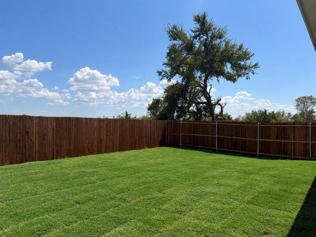1207 Briar Street Property Photo 24