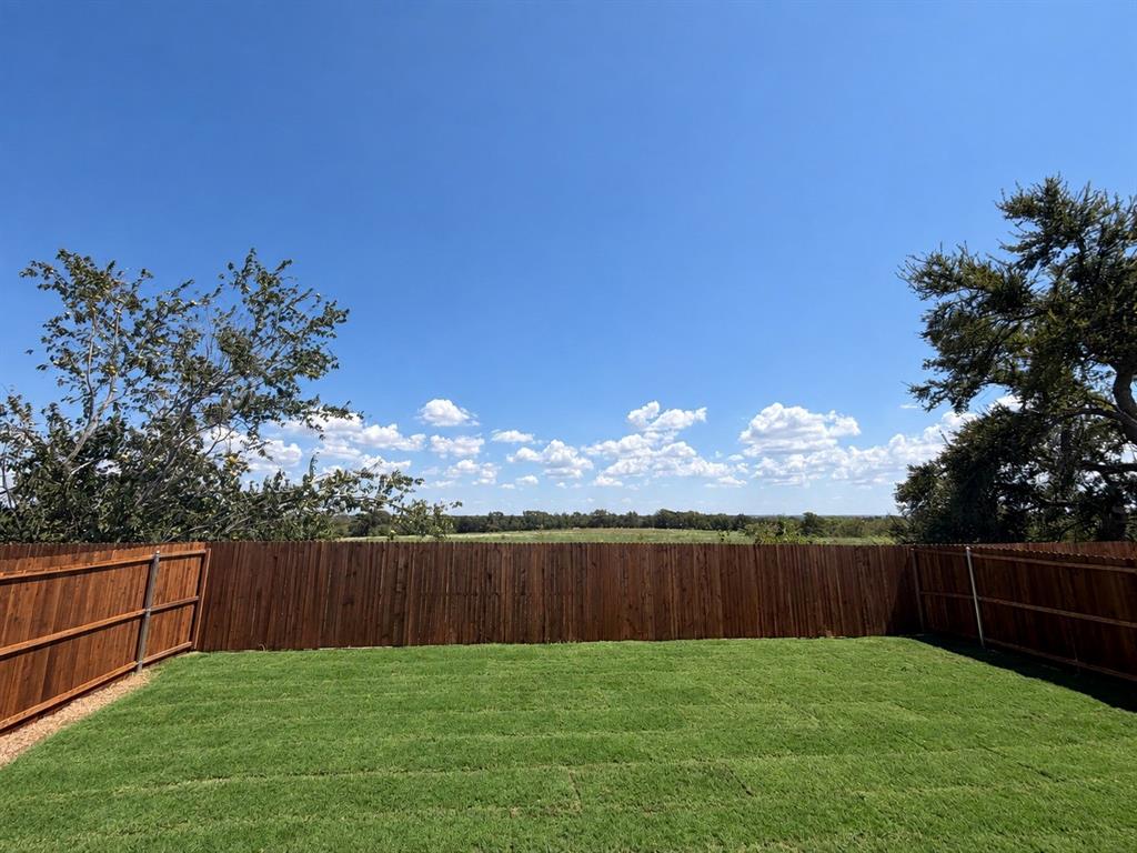 1207 Briar Street Property Photo 25