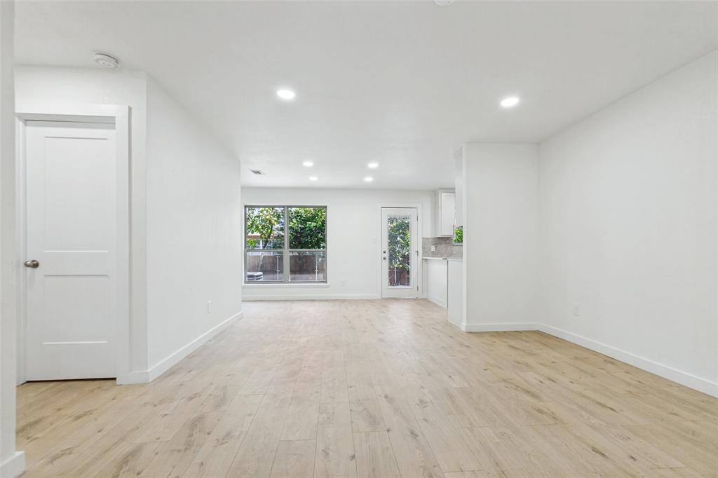 502 Rorary Drive Property Photo 11