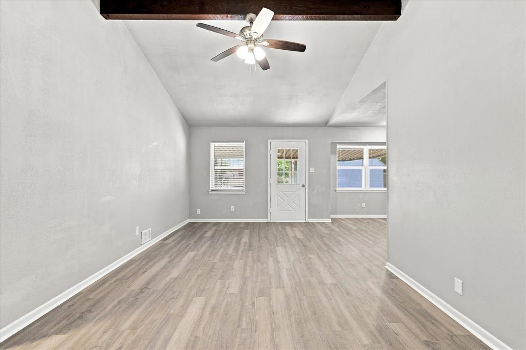 104 Stephen Drive Property Photo 6