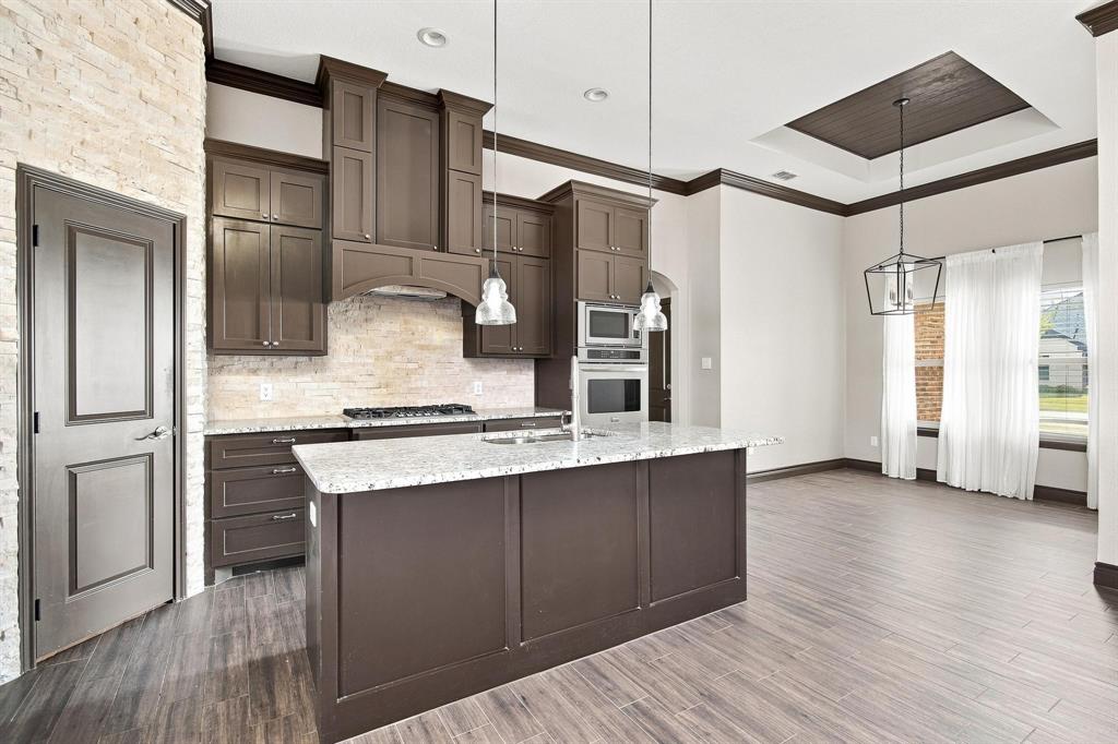6517 Cedar Elm Drive Property Photo 14