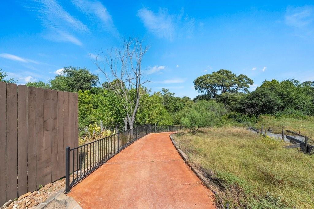 1326 River Place Drive Property Photo 13