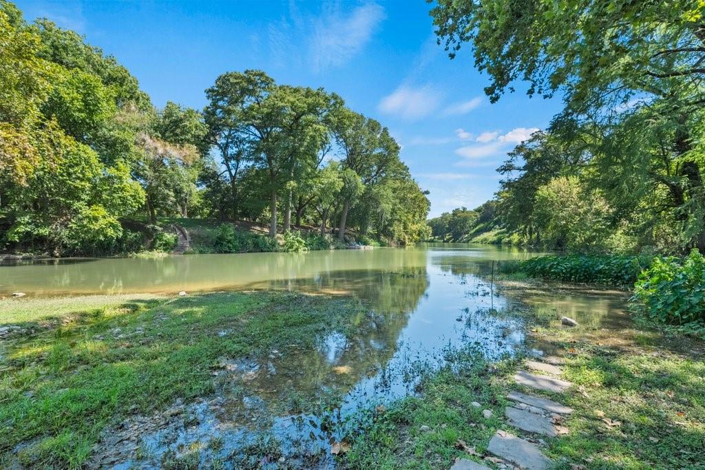 1326 River Place Drive Property Photo 15
