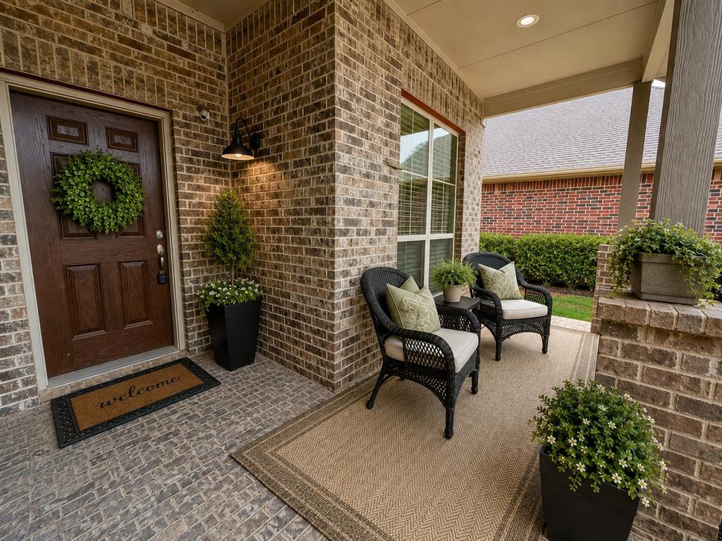 1704 Sparrow Street Property Photo 1