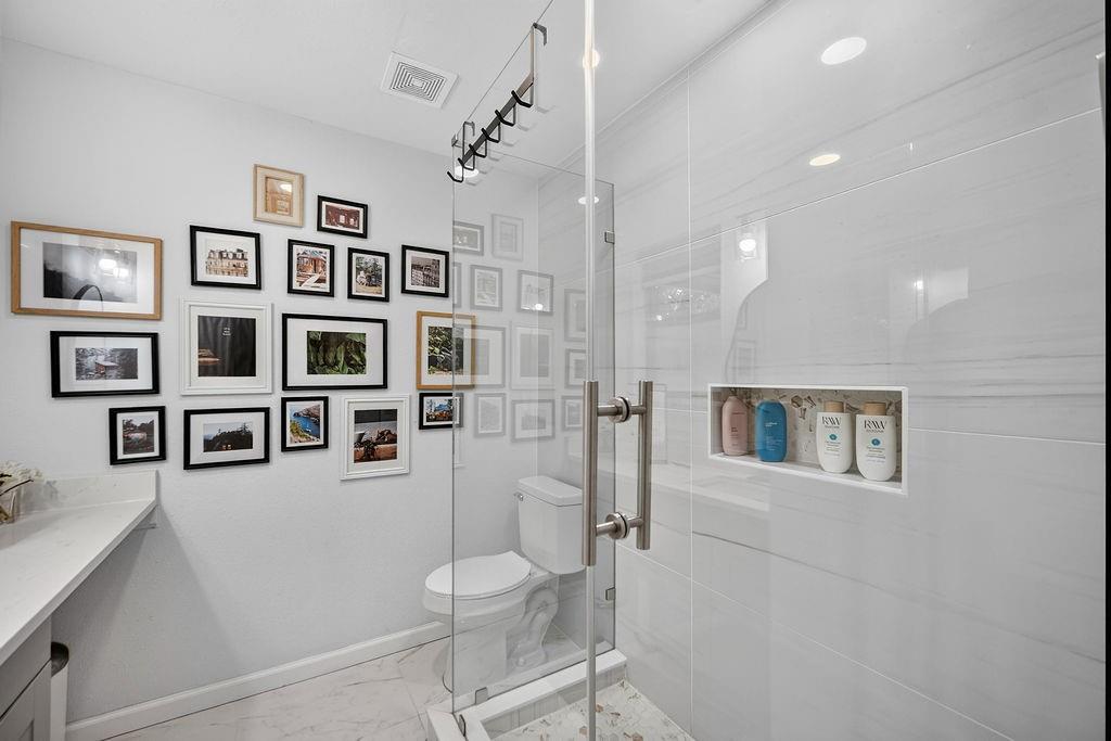 2512 Roosevelt Drive Property Photo 14