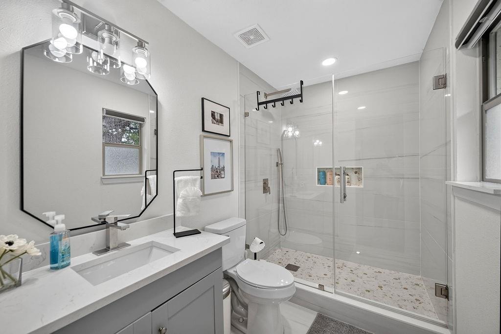 2512 Roosevelt Drive Property Photo 20