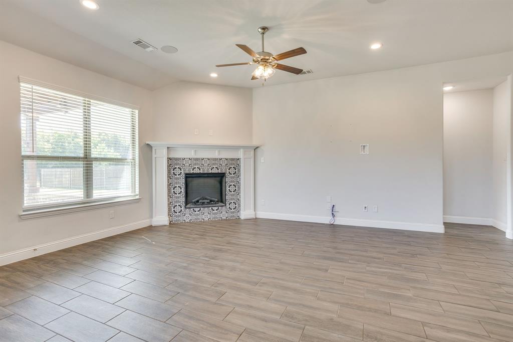 1209 Rushmore Drive Property Photo 5