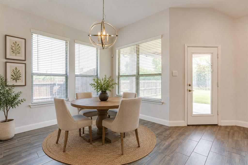 1209 Rushmore Drive Property Photo 12