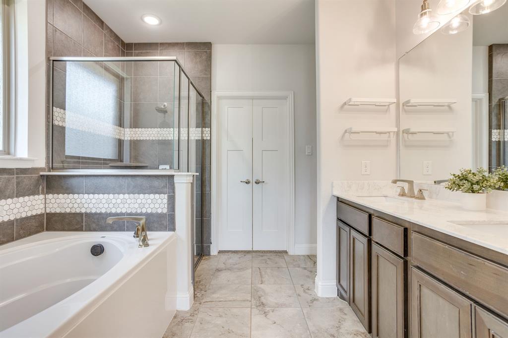 1209 Rushmore Drive Property Photo 17