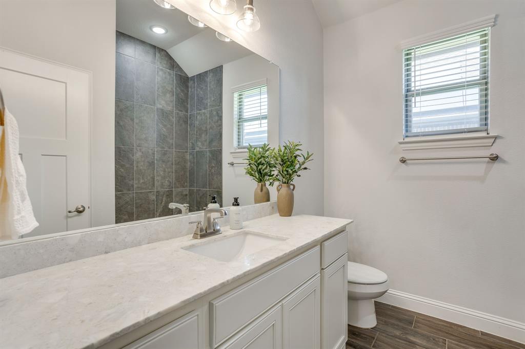 1209 Rushmore Drive Property Photo 23