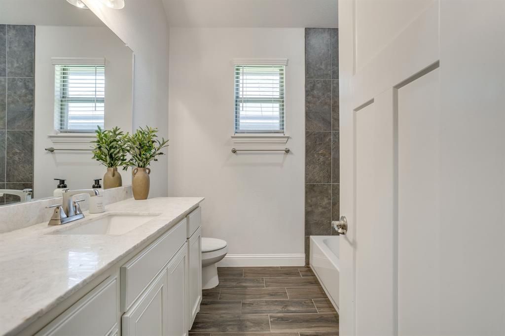 1209 Rushmore Drive Property Photo 24