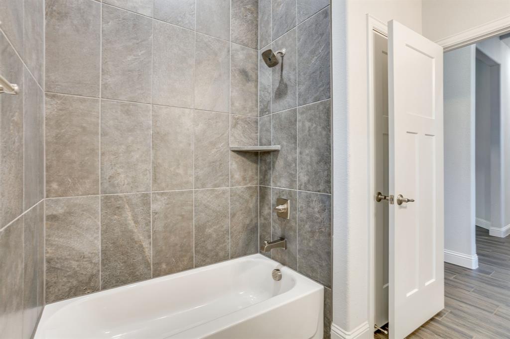 1209 Rushmore Drive Property Photo 25
