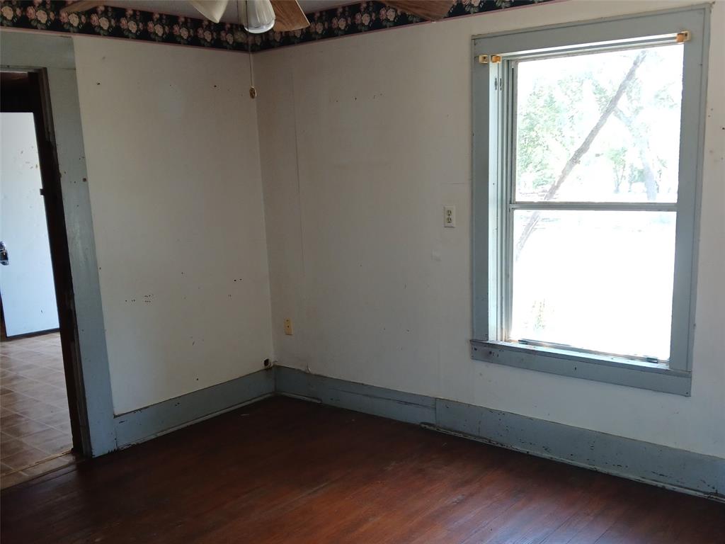 600 W 14th Street Property Photo 4