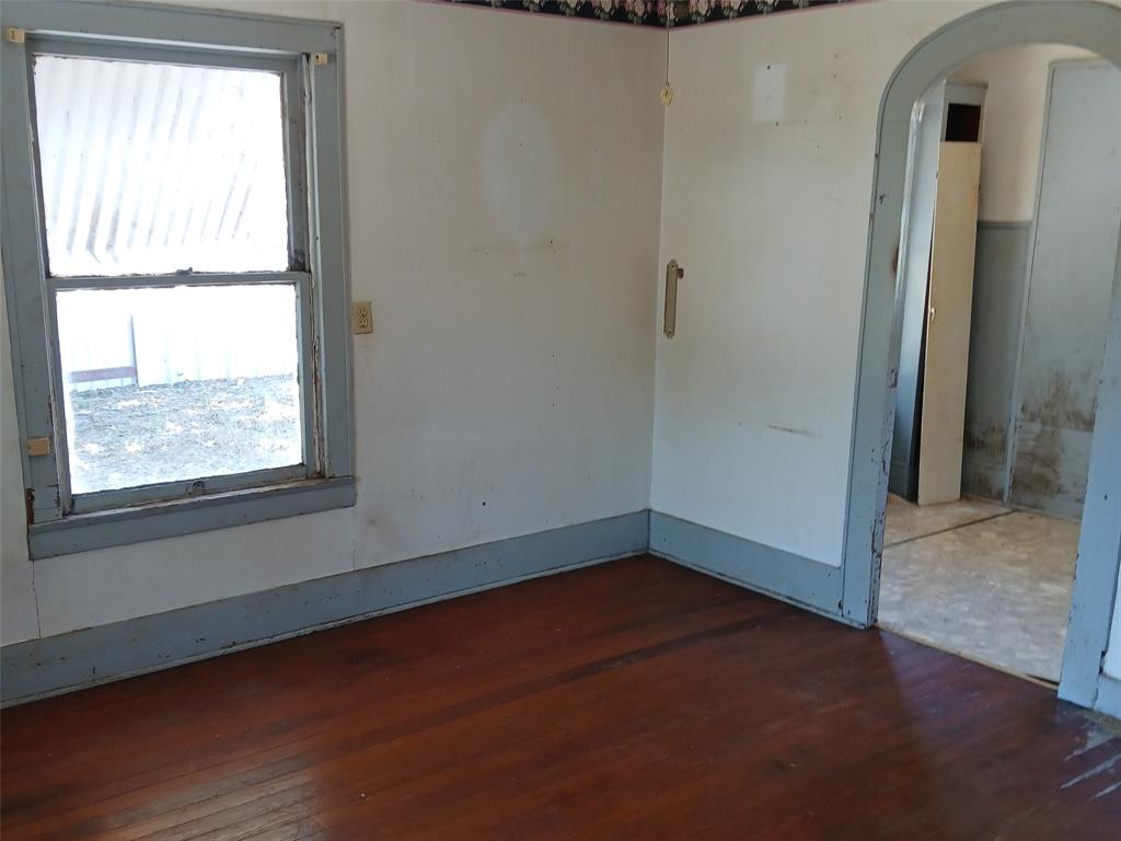 600 W 14th Street Property Photo 6